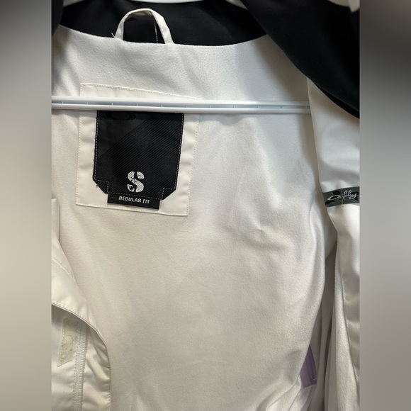 Women’s Oakley jacket - Picture 5 of 7